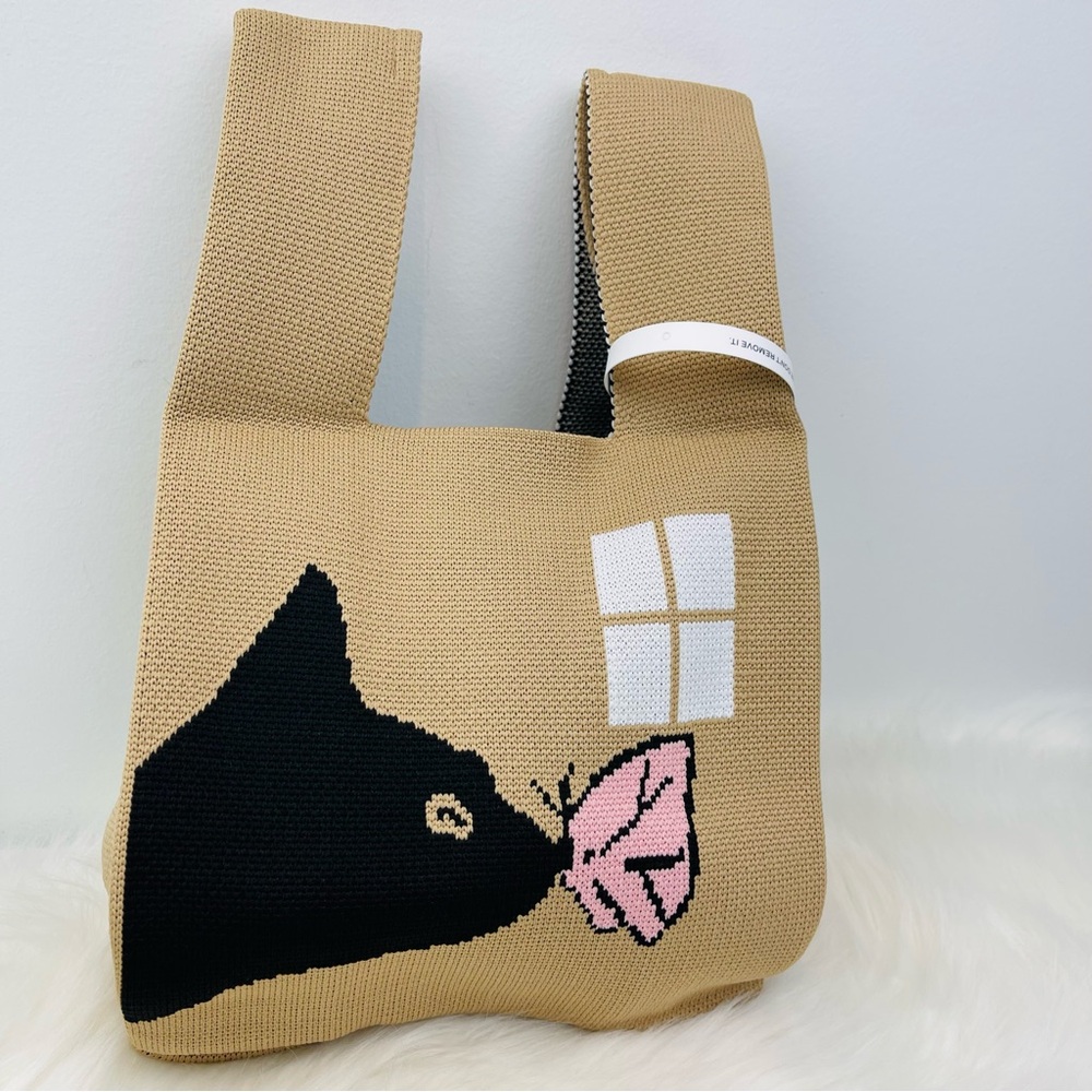 NWT "Cat Kissing Butterfly" Compact Stylish Essentials Handheld Bag - Picture 3 of 10
